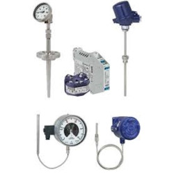 Gas in metal expansion thermometers